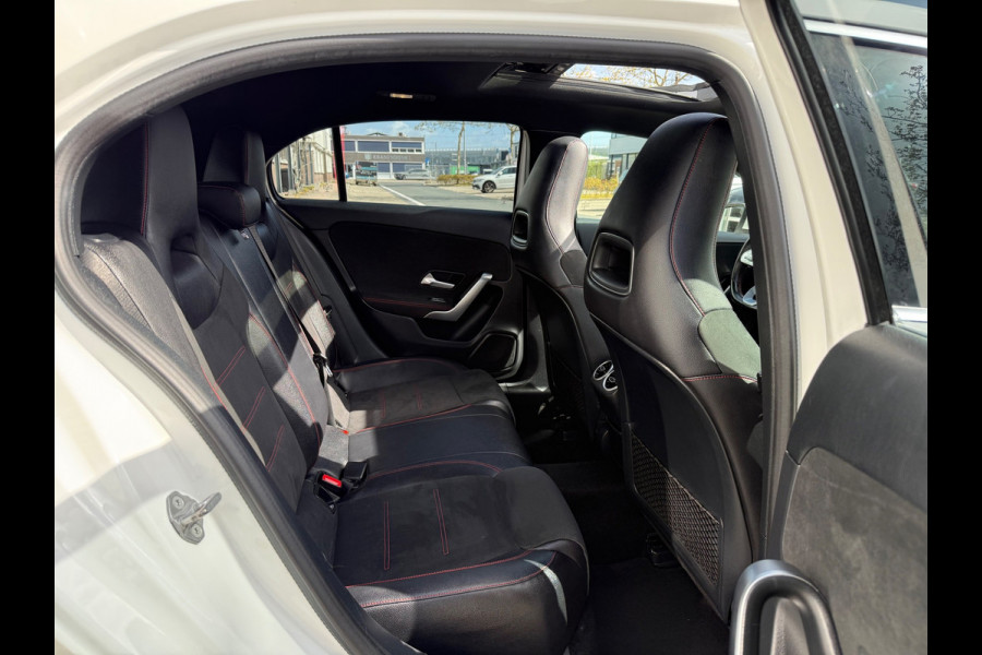 Mercedes-Benz A-Klasse 200 AMG LED/PDC/CAM/LEER/NAVI/LMV18