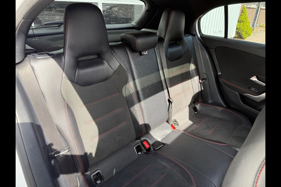 Mercedes-Benz A-Klasse 200 AMG LED/PDC/CAM/LEER/NAVI/LMV18