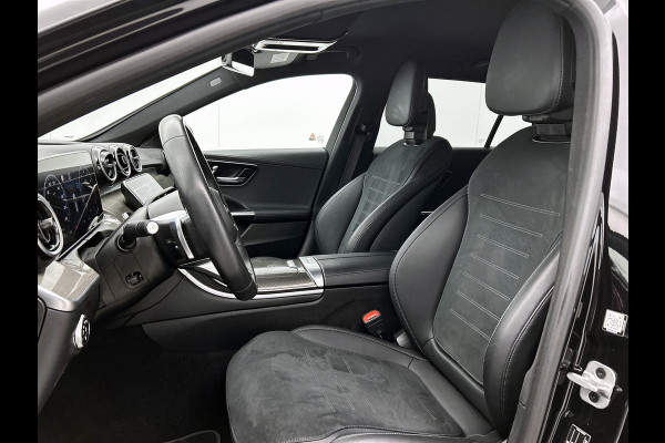 Mercedes-Benz C-Klasse Estate 180 AMG Line | Amg In en Exterieur | Dodehoekassistent | Memory Seats | Night pakket | Inclusief 24 maanden Mercedes-Benz Certified garantie voor Europa.