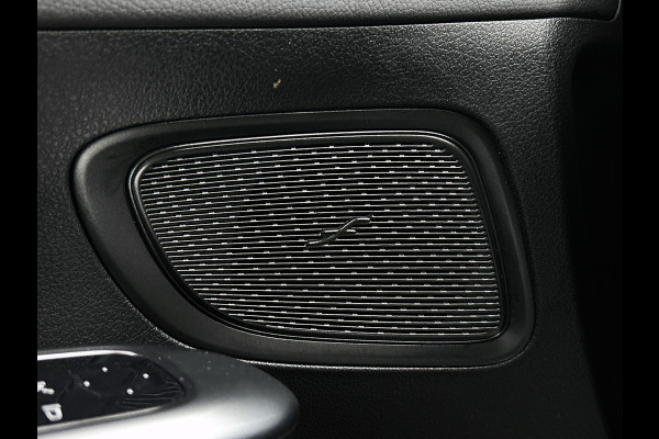 Mercedes-Benz C-Klasse Estate 180 AMG Line | Amg In en Exterieur | Dodehoekassistent | Memory Seats | Night pakket | Inclusief 24 maanden Mercedes-Benz Certified garantie voor Europa.