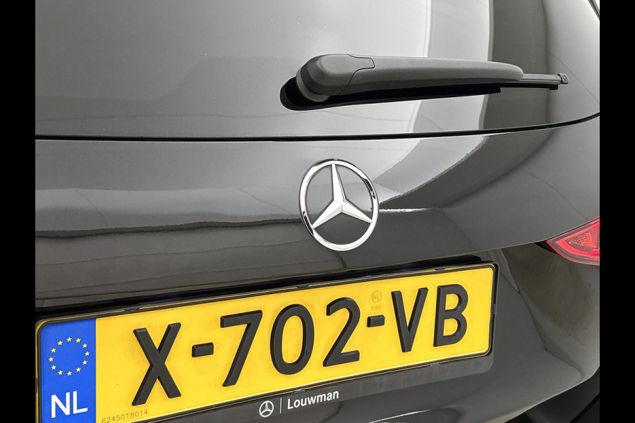 Mercedes-Benz C-Klasse Estate 180 AMG Line | Amg In en Exterieur | Dodehoekassistent | Memory Seats | Night pakket | Inclusief 24 maanden Mercedes-Benz Certified garantie voor Europa.