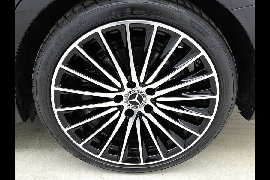 Mercedes-Benz C-Klasse Estate 180 AMG Line | Amg In en Exterieur | Dodehoekassistent | Memory Seats | Night pakket | Inclusief 24 maanden Mercedes-Benz Certified garantie voor Europa.