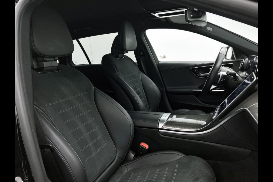 Mercedes-Benz C-Klasse Estate 180 AMG Line | Amg In en Exterieur | Dodehoekassistent | Memory Seats | Night pakket | Inclusief 24 maanden Mercedes-Benz Certified garantie voor Europa.