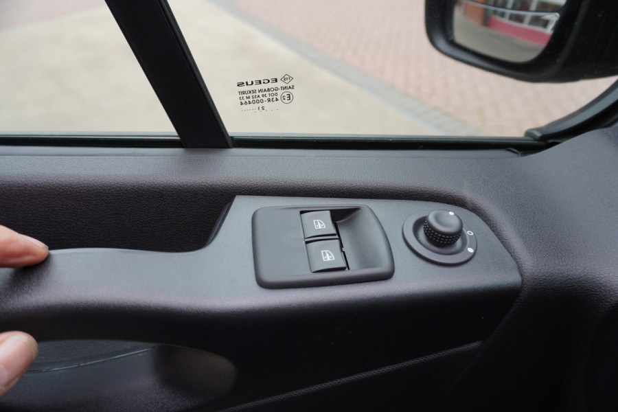 Renault Trafic 2.0 dCi 145PK T29 L2H1 Comfort Automaat Airco | Cruise | Navi | Trekhaak | Airco