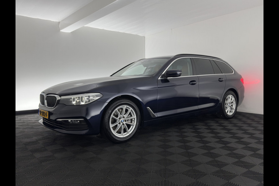BMW 5 Serie Touring 520d Executive Aut. *LEATHER | FULL-LED | NAVI-FULLMAP | COMFORT-SEATS | PRIVACY-GLASS | ECC | PDC | CRUISE | 17''ALU*