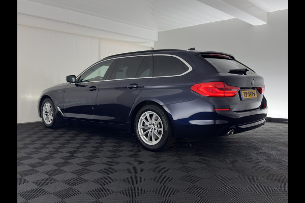 BMW 5 Serie Touring 520d Executive Aut. *LEATHER | FULL-LED | NAVI-FULLMAP | COMFORT-SEATS | PRIVACY-GLASS | ECC | PDC | CRUISE | 17''ALU*