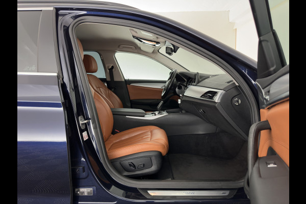 BMW 5 Serie Touring 520d Executive Aut. *LEATHER | FULL-LED | NAVI-FULLMAP | COMFORT-SEATS | PRIVACY-GLASS | ECC | PDC | CRUISE | 17''ALU*