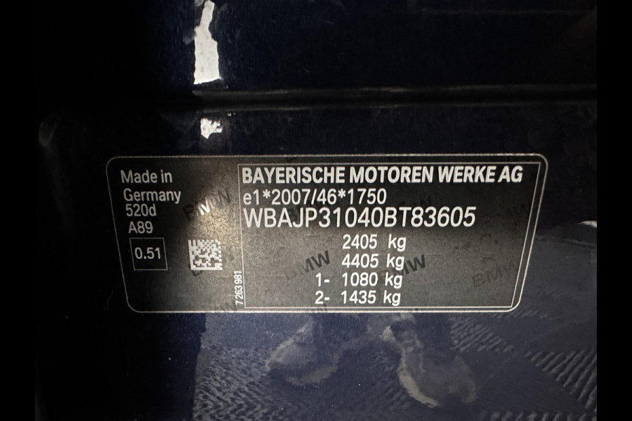 BMW 5 Serie Touring 520d Executive Aut. *LEATHER | FULL-LED | NAVI-FULLMAP | COMFORT-SEATS | PRIVACY-GLASS | ECC | PDC | CRUISE | 17''ALU*