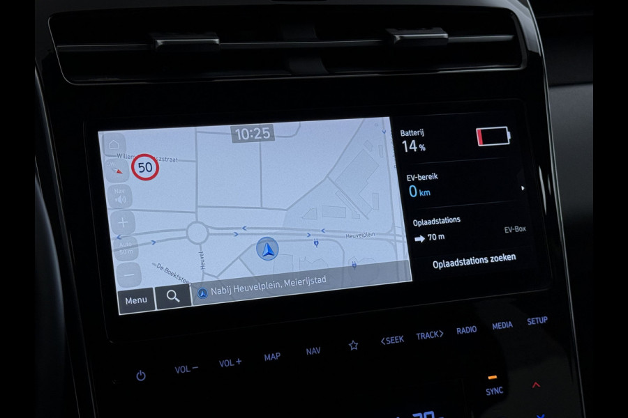 Hyundai Tucson 265PK PHEV Hybrid 4WD Navi Camera Adap.Cruise SOH 100% Apple Carplay Android Pdc ECC Comfort Smart Hybrid Isofix DAB Elek.Achterklep Stoel+Stuurverwarming Led Lmv Keyless Regensensor AWD Origineel Nederlandse Auto Plug In Hybride