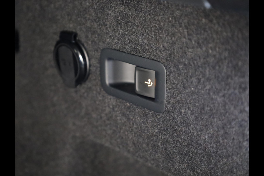 Volkswagen Tayron 1.5 eHybrid R-Line Edition 272 PK | Black & Style pakket | wegklapbare trekhaak | Harman kardon audio | panoramadak