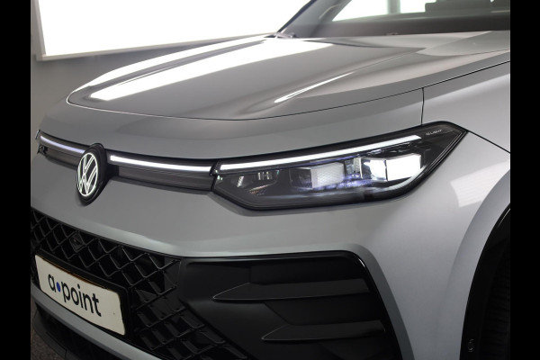 Volkswagen Tayron 1.5 eHybrid R-Line Edition 272 PK | Black & Style pakket | wegklapbare trekhaak | Harman kardon audio | panoramadak