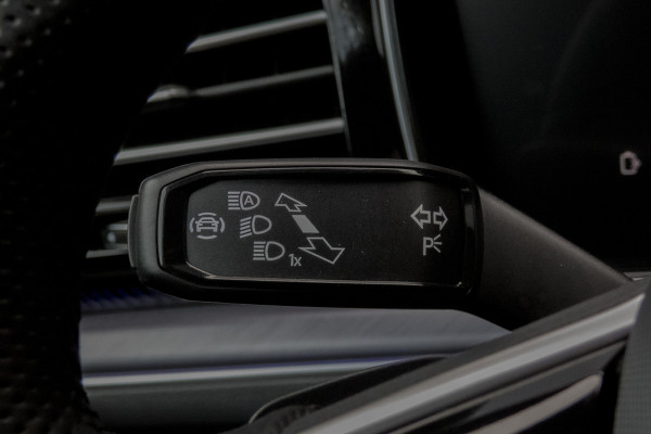 Volkswagen Touareg 3.0 TSi eHybrid 4MOTION R | Panoramadak | Luchtvering | 360°| HUD | Stoelverwarming & -ventilatie