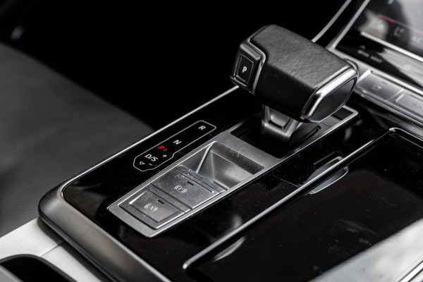 Audi Q7 60 TFSI e Quattro Competition Luchtvering Elek. Trekhaak Massage Matrix B&O Stoelverw/Ventilatie 22''