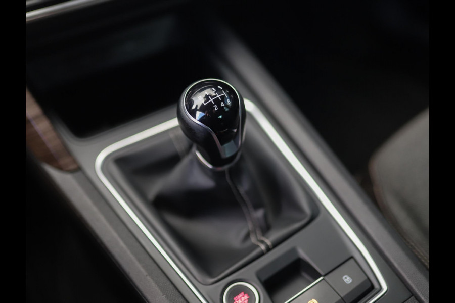 Seat Leon 1.5 TSI Xcellence | BTW | ACC | Stuur/Stoelverw. | Carplay