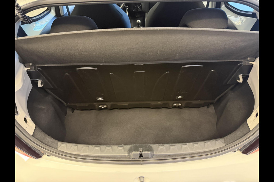 Toyota Aygo 1.0 VVT-i x-fun BI-TONE . GARANTIE TOT 06-2031* . AIRCO . SLECHTS 50.000 KM! . 1E EIGENAAR .