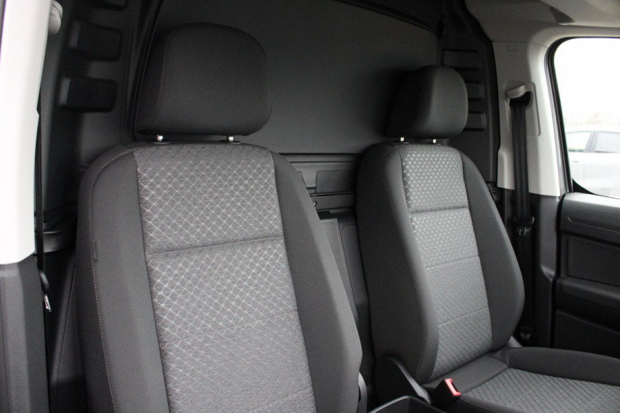Ford Transit Connect 1.5 EcoBoost PHEV L2 Limited 150pk | DEMO | Laadvloerbescherming hout | Driver Assistance Pack Trailer | Programmeerbare Interface Module