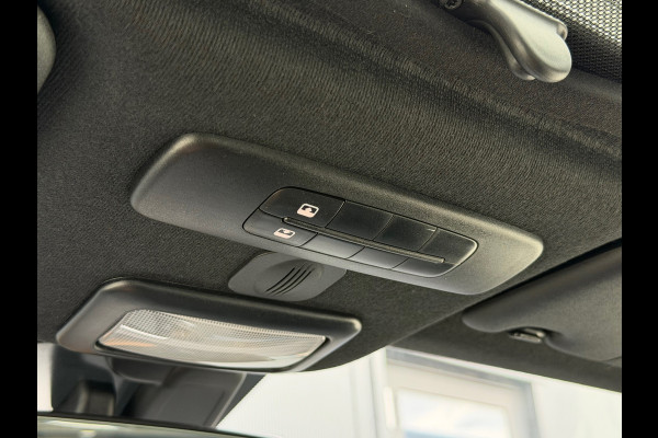 Fiat 500 1.0 Hybrid Launch Edition Elektrische Pano|Carplay|Navi|PDC|Half-leder|Airco