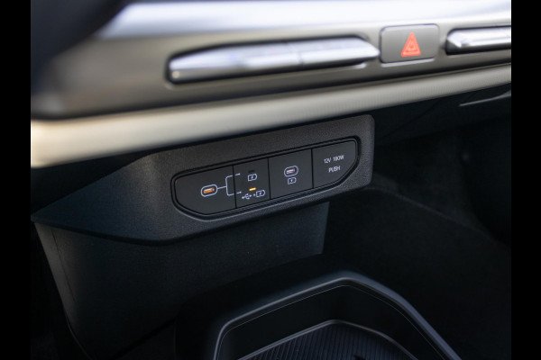 Kia EV4 GT-Line Business Edition 81.4 kWh | DIRECT LEVERBAAR | Navi. | Stoel&Stuur Verwarming | Clima. |  Lichtmetalen velgen | LED | Dodehoekassistentie | GT-Line Vegan Lederen Stoelbekleding