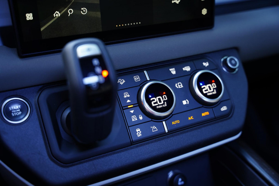 Land Rover Defender P 400 E 110 X-Dynamic HSE / NL-Auto / 22 Inch