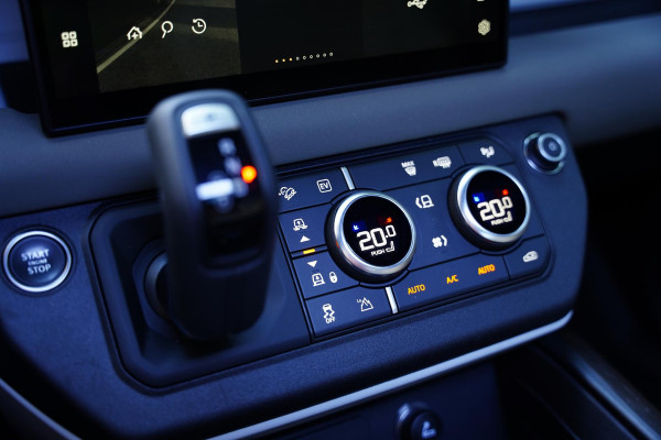 Land Rover Defender P 400 E 110 X-Dynamic HSE / NL-Auto / 22 Inch