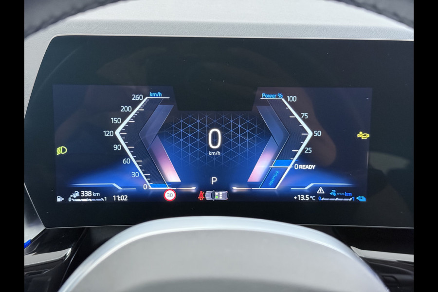 BMW X1 xDrive25e PHEV 245pk AUT-7 Leer Trekhaak Adap.Cruise Camera Navi Dual-Ecc ParkAssist Pdc Apple Carplay Android SOH 97% Hybride Lmv Elek.Achterklep Connect Drive Isofix DAB Led Regen-Lichtsensor Lane Assist Wifi AWD 1.700KG Trekgewicht 1e Eigenaar Dealeronderhouden Origineel Nederlandse Auto