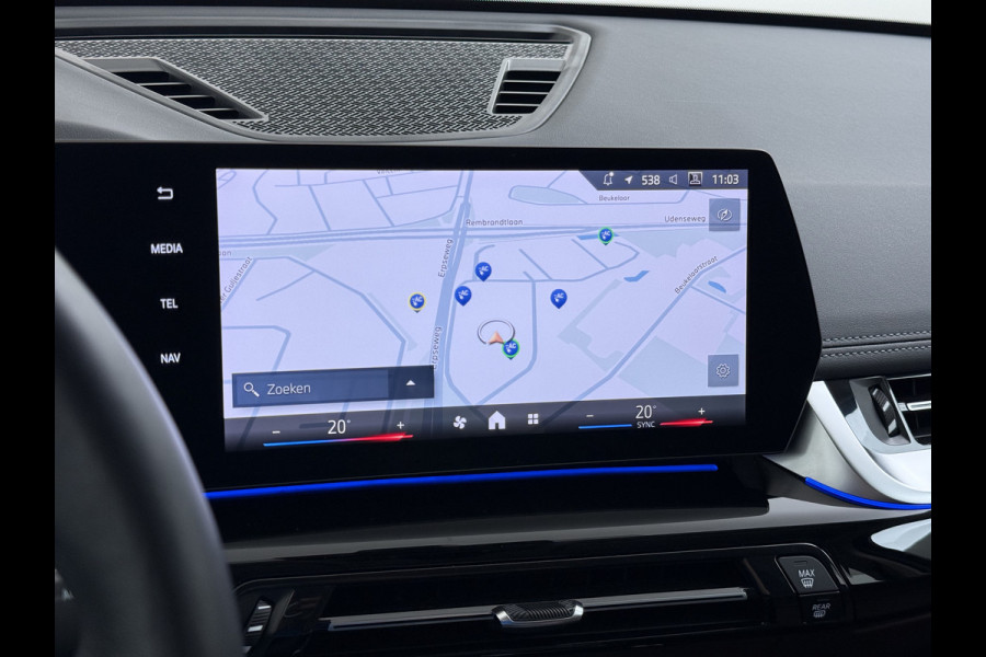 BMW X1 xDrive25e PHEV 245pk AUT-7 Leer Trekhaak Adap.Cruise Camera Navi Dual-Ecc ParkAssist Pdc Apple Carplay Android SOH 97% Hybride Lmv Elek.Achterklep Connect Drive Isofix DAB Led Regen-Lichtsensor Lane Assist Wifi AWD 1.700KG Trekgewicht 1e Eigenaar Dealeronderhouden Origineel Nederlandse Auto