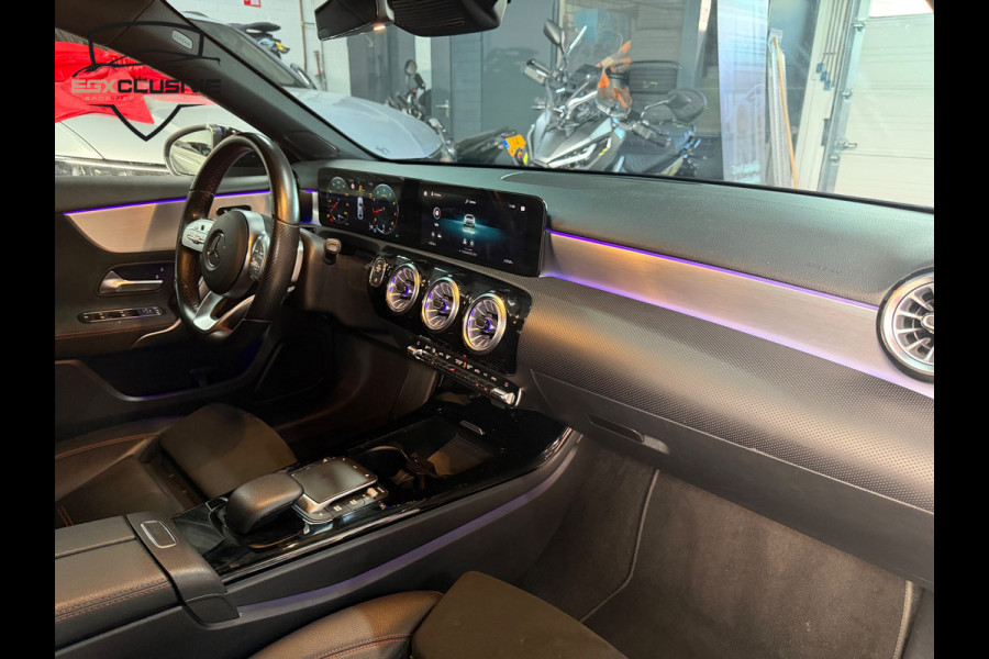 Mercedes-Benz A-Klasse 180 Business Solution AMG CAMERA|SFEERVERLICHTING|360PDC|