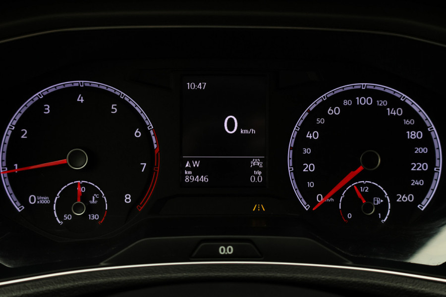 Volkswagen T-Roc 1.0 TSI Style Eerste Eigenaar, ACC, Apple Carplay, Climate, PDC, LED, Trekhaak, 16''