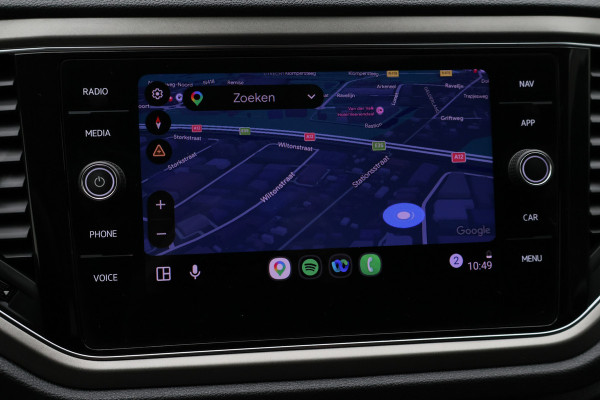 Volkswagen T-Roc 1.0 TSI Style Eerste Eigenaar, ACC, Apple Carplay, Climate, PDC, LED, Trekhaak, 16''
