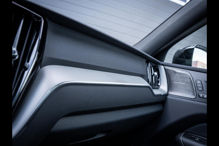 Volvo XC60 2.0 T6 Plug-in hybrid AWD Plus Bright - Pano l Trekh l H/Kardon l Memory