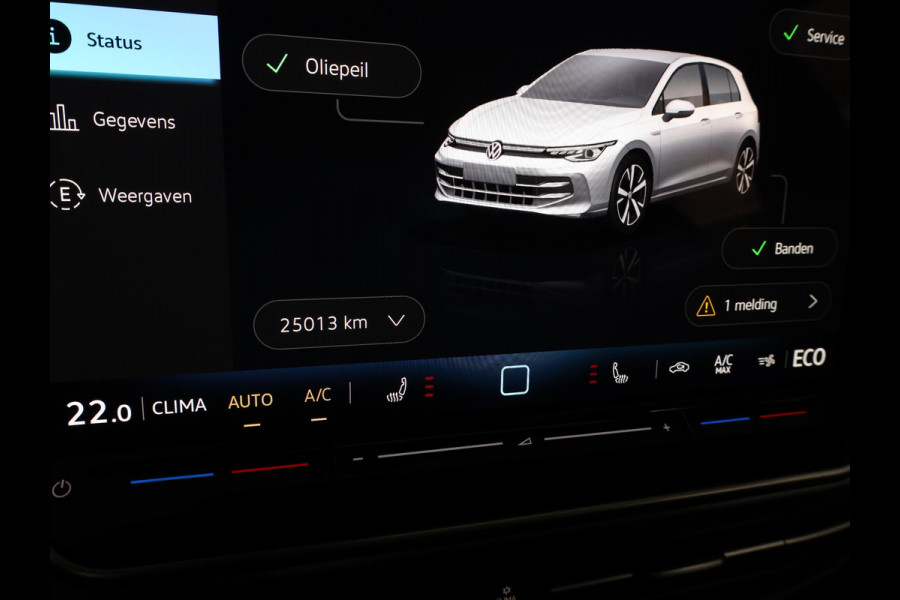Volkswagen Golf 1.5 eHybrid Life Edition 204 pk Automaat (DSG) | Verlengde garantie | Navigatie via App | Panoramadak | Parkeersensoren (Park assist) | Achteruitrijcamera | Autom. airco (3 zones) |