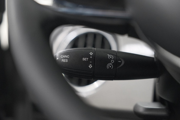 Fiat 500C 1.0 Hybrid Dolcevita | Apple Carplay | Parkeersensoren | Climate control