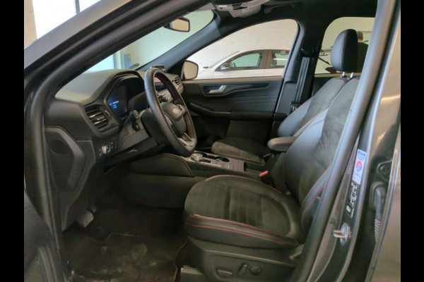 Ford Kuga 2.5 PHEV ST-Line X 225pk | Trekhaak Wegklapbaar | Panoramadak | Winter Pack | 19" Lichtmetalen Velgen |