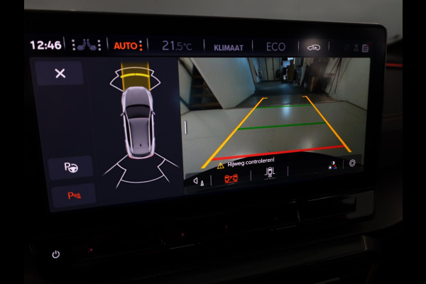 CUPRA Formentor 1.4 e-Hybrid Business 204 pk Automaat | Navigatie | Parkeersensoren (Park assist) | Achteruitrijcamera | Autom. airco (3 zones) | Elektr. bestuurdersstoel met geheugen |