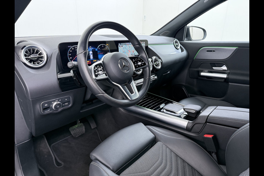 Mercedes-Benz EQA 250 SOH 97% Navi Camera 1/2 Leer High-Performance-LED Stoelverwarmd Adapt grootlicht-Ass. Cruise Control Pdc 67kWh Ecc Business Line Elek.Achterklep Connect 20 Mid Led DAB Bluetooth Lmv 18" Licht en zichtpakket Advanced pakket Easy-pack Parkeer-pakket Actieve-Rem+Spoorassistent Keyless-Go DAB