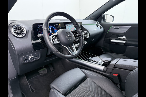 Mercedes-Benz EQA 250 SOH 97% Navi Camera 1/2 Leer High-Performance-LED Stoelverwarmd Adapt grootlicht-Ass. Cruise Control Pdc 67kWh Ecc Business Line Elek.Achterklep Connect 20 Mid Led DAB Bluetooth Lmv 18" Licht en zichtpakket Advanced pakket Easy-pack Parkeer-pakket Actieve-Rem+Spoorassistent Keyless-Go DAB