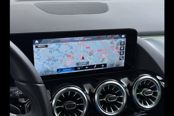 Mercedes-Benz EQA 250 SOH 97% Navi Camera 1/2 Leer High-Performance-LED Stoelverwarmd Adapt grootlicht-Ass. Cruise Control Pdc 67kWh Ecc Business Line Elek.Achterklep Connect 20 Mid Led DAB Bluetooth Lmv 18" Licht en zichtpakket Advanced pakket Easy-pack Parkeer-pakket Actieve-Rem+Spoorassistent Keyless-Go DAB