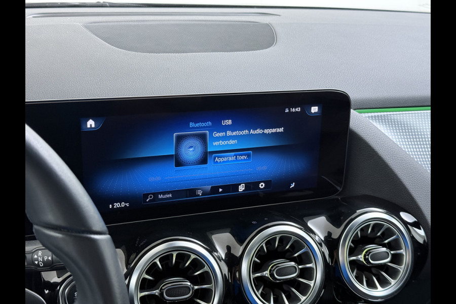 Mercedes-Benz EQA 250 SOH 97% Navi Camera 1/2 Leer High-Performance-LED Stoelverwarmd Adapt grootlicht-Ass. Cruise Control Pdc 67kWh Ecc Business Line Elek.Achterklep Connect 20 Mid Led DAB Bluetooth Lmv 18" Licht en zichtpakket Advanced pakket Easy-pack Parkeer-pakket Actieve-Rem+Spoorassistent Keyless-Go DAB