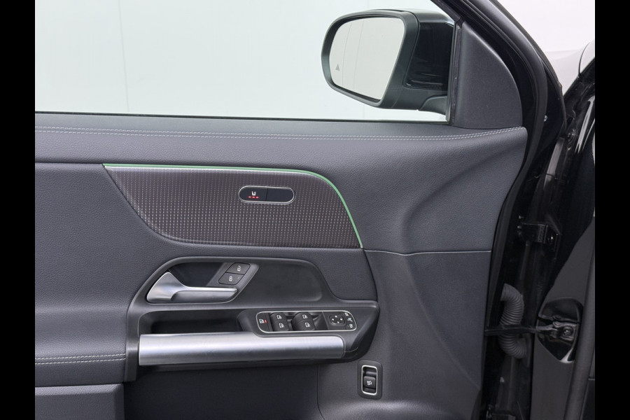 Mercedes-Benz EQA 250 SOH 97% Navi Camera 1/2 Leer High-Performance-LED Stoelverwarmd Adapt grootlicht-Ass. Cruise Control Pdc 67kWh Ecc Business Line Elek.Achterklep Connect 20 Mid Led DAB Bluetooth Lmv 18" Licht en zichtpakket Advanced pakket Easy-pack Parkeer-pakket Actieve-Rem+Spoorassistent Keyless-Go DAB