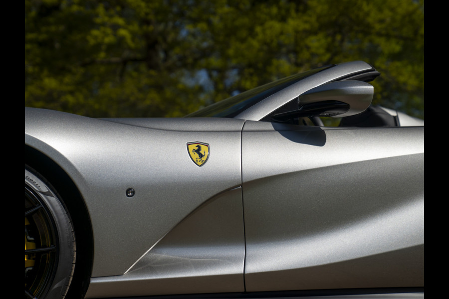 Ferrari 812 GTS 6.5 V12 HELE | Alluminium Lucido | Racing Seats | Lift | Pass. display