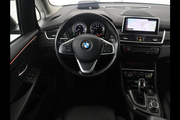 BMW 2 Serie Gran Tourer 218i Business Edition Plus | Trekhaak | Head up | Half Leder | Climate control | Park assist | Cruise control | Full LED |