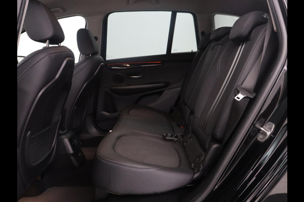 BMW 2 Serie Gran Tourer 218i Business Edition Plus | Trekhaak | Head up | Half Leder | Climate control | Park assist | Cruise control | Full LED |