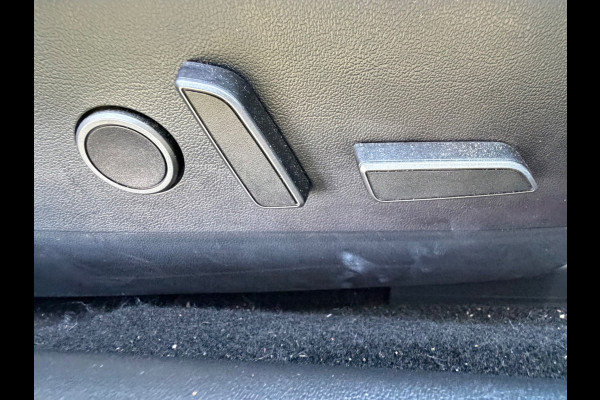 Tesla Model 3 Standard RWD Plus 60 kWh, facelift, parelmoer wit, panoramadak, lederen interieur, 360 camera