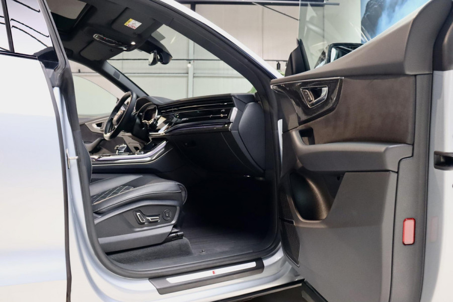 Audi Q8 55 TFSI e Q Pro Line S|RS Zetels|Massage|PANO|VOL