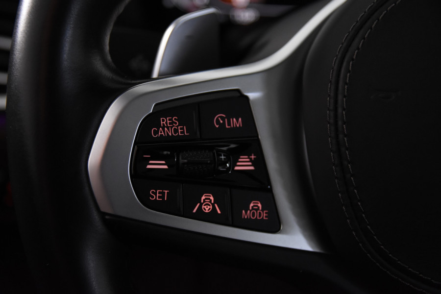 BMW X5 M50i *Panoramadak*Luchtvering*FULL-OPTIONS*