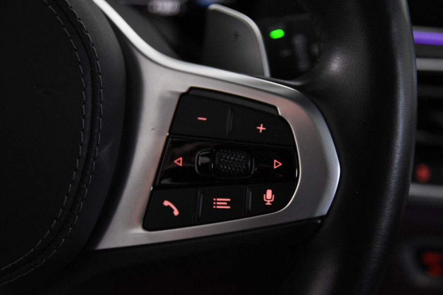 BMW X5 M50i *Panoramadak*Luchtvering*FULL-OPTIONS*