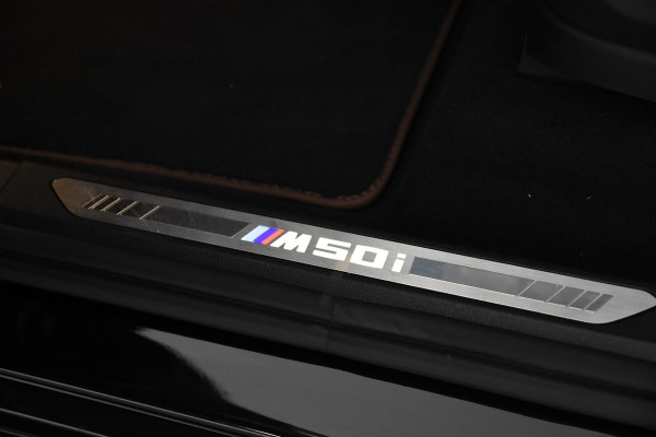 BMW X5 M50i *Panoramadak*Luchtvering*FULL-OPTIONS*