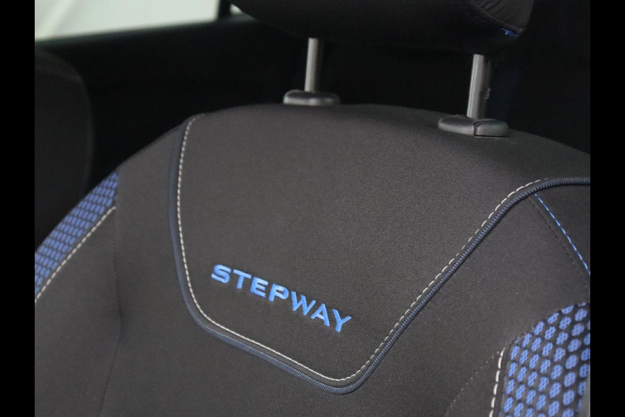 Dacia Logan MCV 1.0 TCe Bi-Fuel Stepway Serie Limitee 15th Anniv. | Cruise control | Camera | Bluetooth | DAB | Park assist | Climate control | Navigatie |