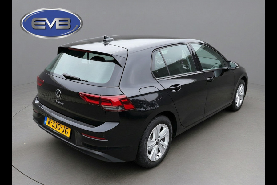 Volkswagen Golf 1.0 TSI Life, digitaal cockpit, stoelverwarming, sfeerverlichting, cruise controle