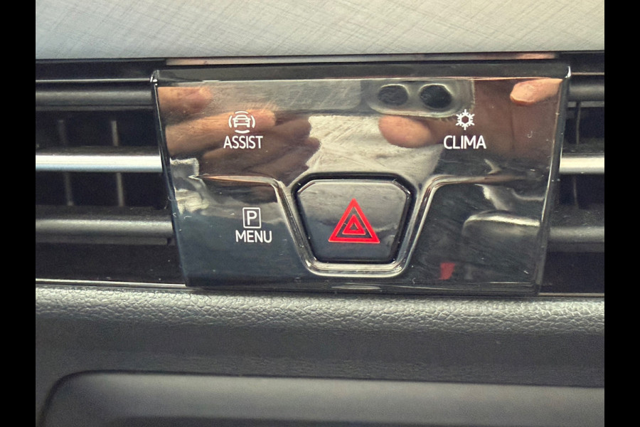 Volkswagen Golf 1.0 TSI Life, digitaal cockpit, stoelverwarming, sfeerverlichting, cruise controle